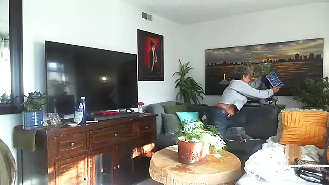 CeceilaMoon online show from November 12, 8:51 pm