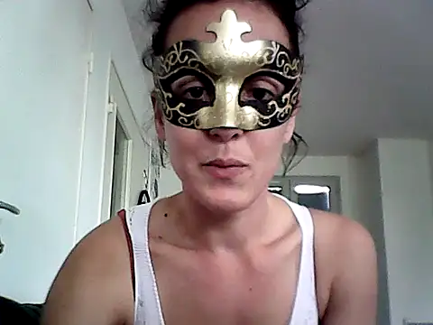 Masquegirlmysterious online show from October 14, 12:19 pm