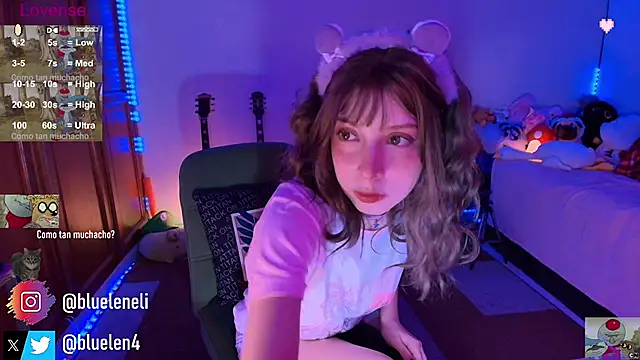 bluelen online show from November 8, 9:25 am