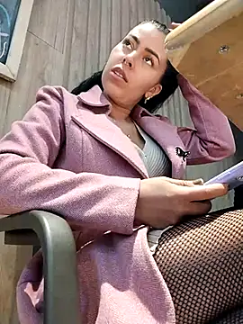 Emily Wane online show from October 8, 7:07 pm