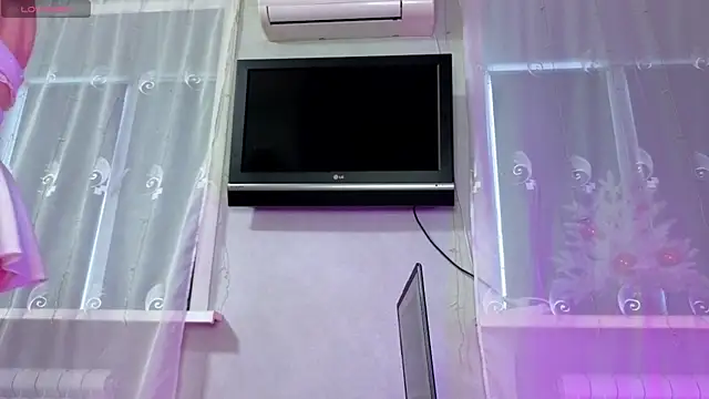 Little Soph online show from January 9, 11:25 am