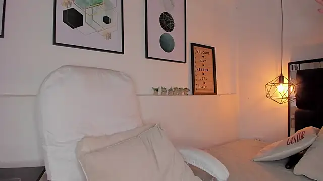 amysc online show from September 17, 3:21 pm