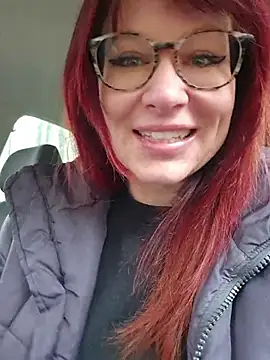 die-EinHORNY-WG online show from November 8, 9:25 am