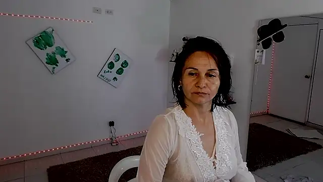 Latin Lola online show from October 20, 8:56 pm