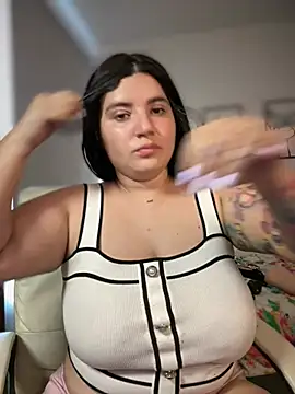 horny roomiess online show from March 4, 9:21 pm