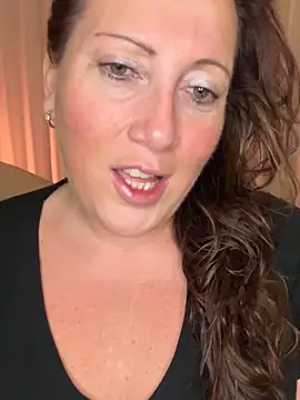 xsexycurvymilf online show from October 29, 2:53 pm