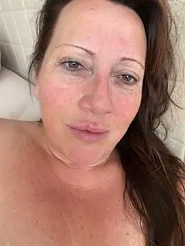 xsexycurvymilf online show from May 24, 7:07 am