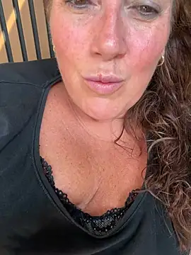 xsexycurvymilf online show from June 16, 3:02 pm