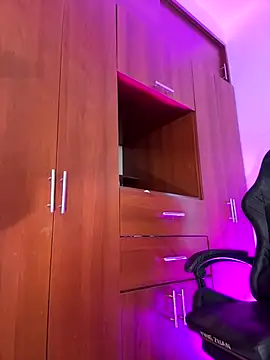 ivannapretyts online show from September 19, 5:45 pm