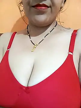 Hot-Shivani online show from July 28, 6:00 am