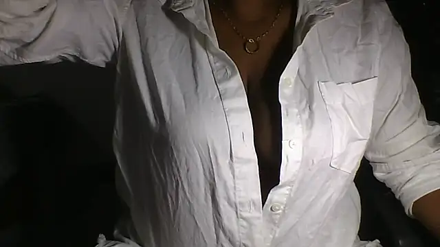 angelsilvia online show from October 16, 8:44 pm