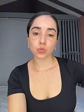 Vicky-Andrade online show from March 30, 7:13 pm