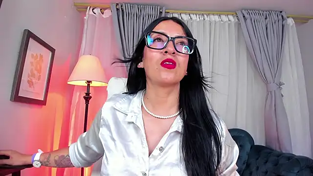 kira moon   online show from October 16, 10:12 pm