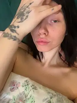 Lisaaa Alisa online show from November 20, 3:51 am