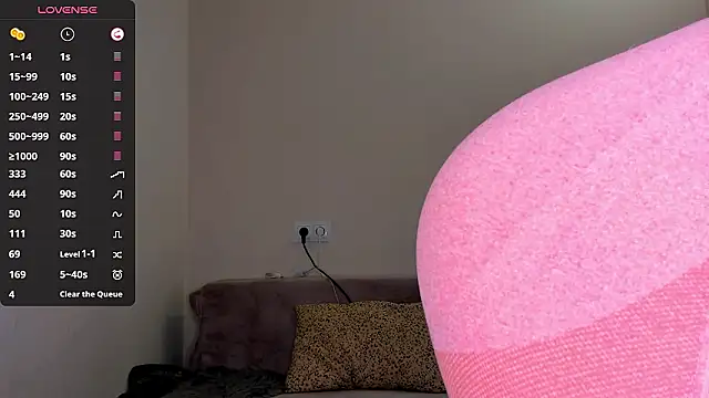 Kimmberr online show from March 1, 4:12 am