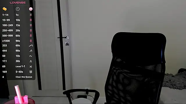 Kimmberr online show from December 17, 2:38 am