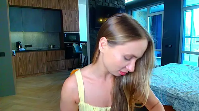 Mad1en online show from June 2, 11:44 am