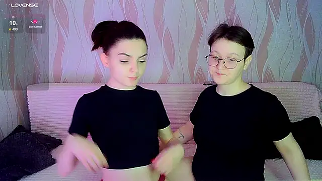  crazy baby  online show from November 13, 10:42 pm