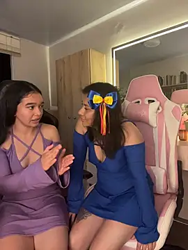 Nina-Eros1 online show from March 18, 12:15 am