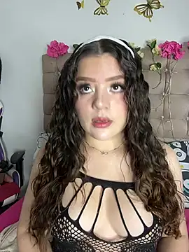 Jullieetta online show from June 30, 3:55 pm
