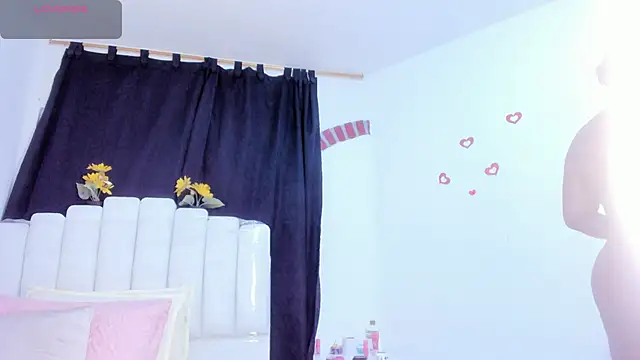 RoxannaBlanche online show from February 24, 12:04 pm