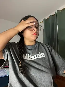 CurlyGirl 1 online show from September 18, 8:29 pm