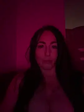 kiki xo online show from June 5, 1:31 am