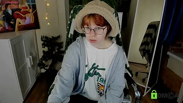 Melissa Wells online show from November 25, 9:04 pm