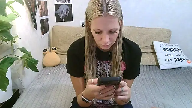 -GoldenGirl- online show from October 27, 1:06 pm