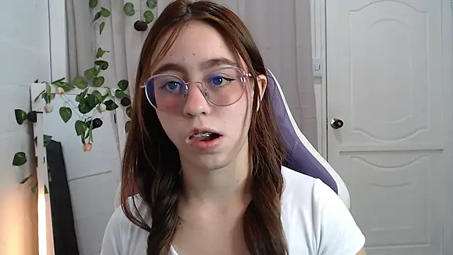 BlairVicent online show from November 5, 2:00 pm