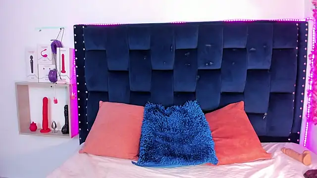 SaraApril 1 online show from November 16, 12:38 pm