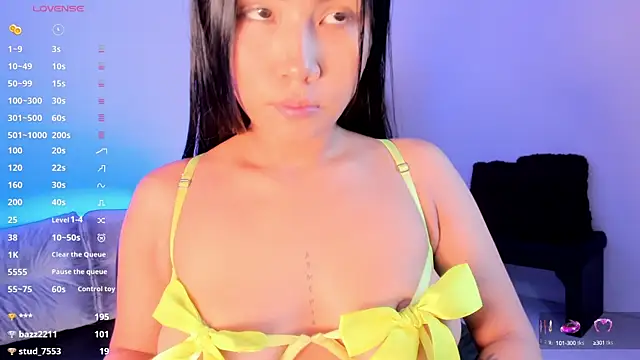 alicee smithh1 online show from September 30, 7:08 pm