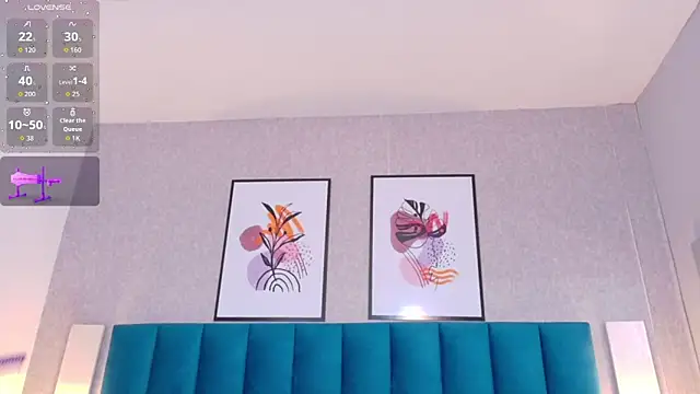 CheneellLorens online show from September 15, 9:11 pm