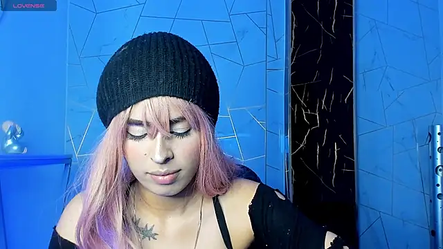 Cloeandtyfanny online show from September 14, 4:21 am