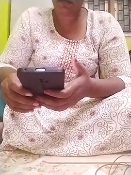 Tamilpriya47 online show from October 1, 4:56 pm