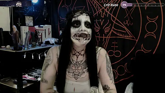 Evil Queen 666 online show from October 31, 10:41 am