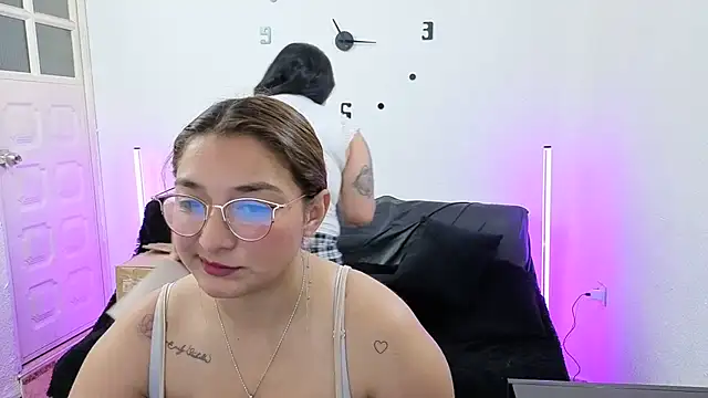  sweetcarla online show from September 22, 4:16 pm