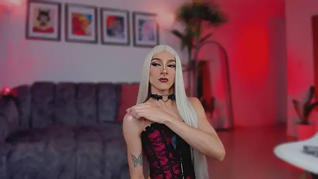 Taylor  foxxx online show from October 29, 5:01 am