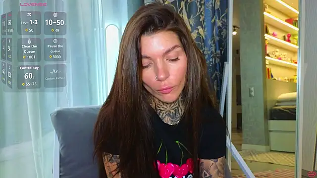 tattooedBabyy online show from March 22, 8:20 am