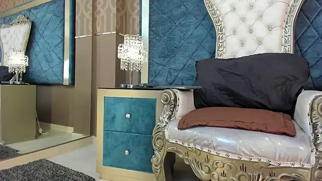 Janna Rousse  online show from November 3, 12:20 pm