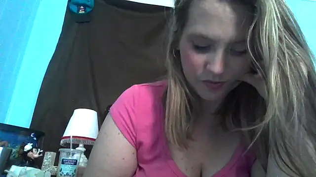 Cumonkatie online show from October 21, 5:39 pm