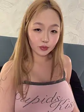 Aiko Yumi online show from March 18, 8:14 pm