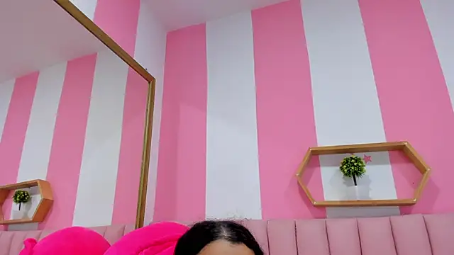 ISABELLA 020 online show from September 22, 1:53 pm