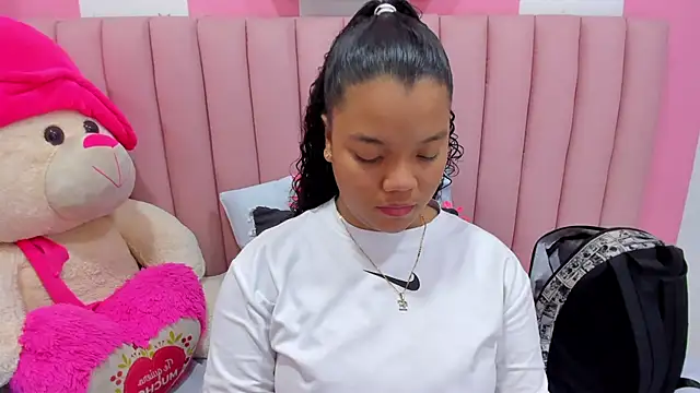 ISABELLA 020 online show from September 11, 2:17 pm