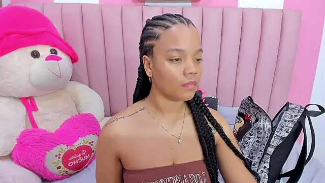 ISABELLA 020 online show from April 6, 4:41 pm