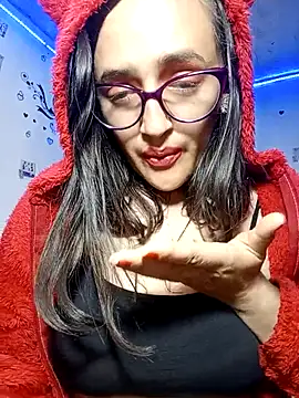 anndreapds online show from February 10, 1:19 am