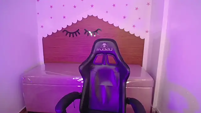 carlie mayer v online show from September 19, 3:27 am