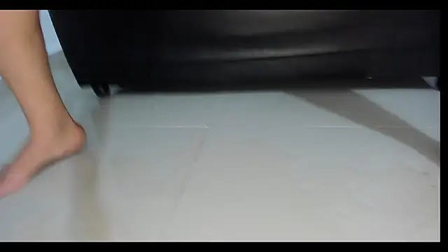 miss eylens online show from March 5, 9:16 am