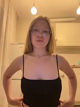 Eva Weyne online show from September 13, 7:11 pm