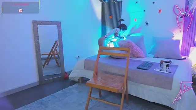 fransheska rossi online show from October 22, 12:32 pm